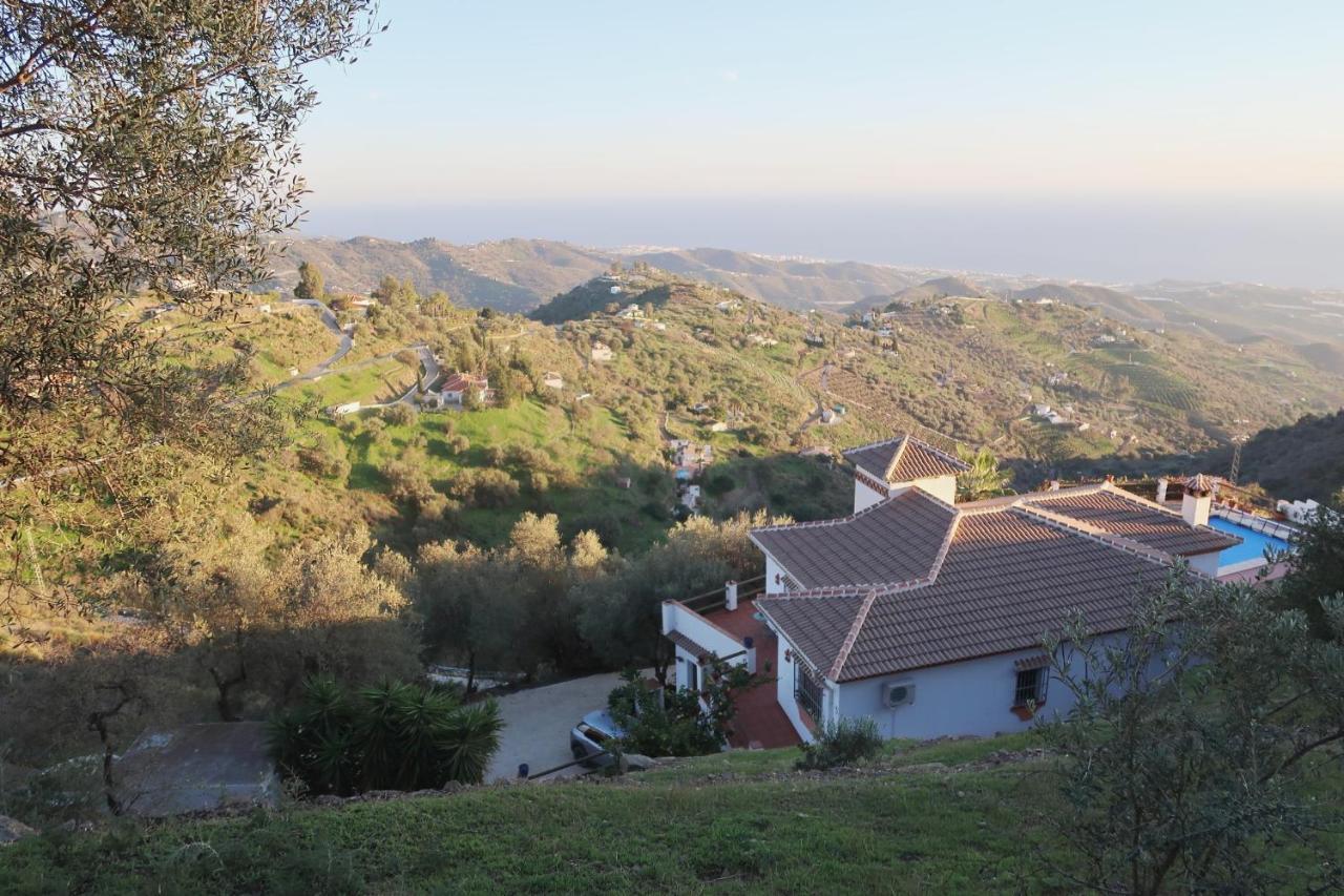 Villa Los Naranjos Sayalonga Εξωτερικό φωτογραφία