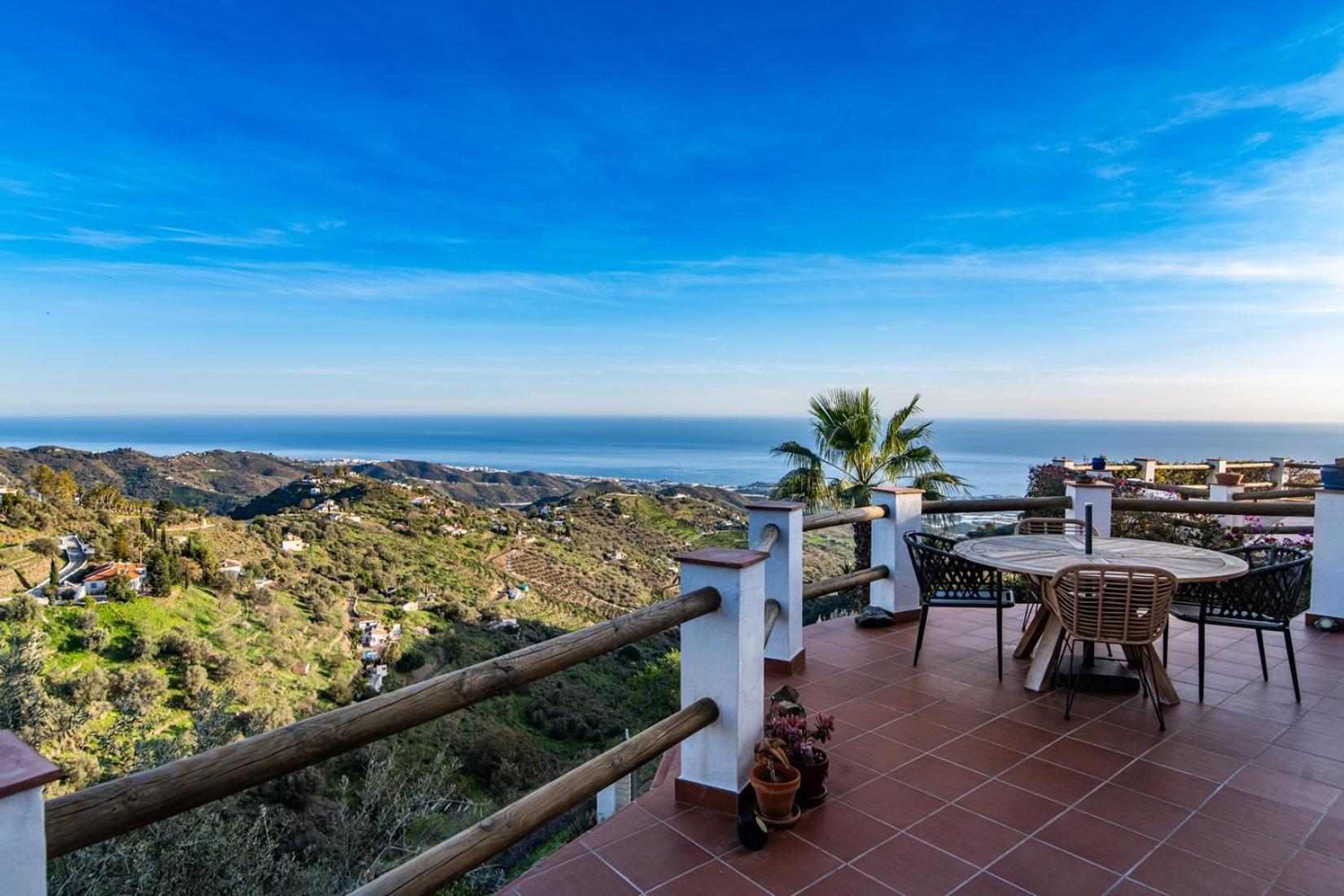 Villa Los Naranjos Sayalonga Εξωτερικό φωτογραφία